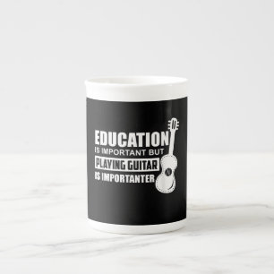 Caneca De Porcelana Educação É Importante, Mas Tocar Violão