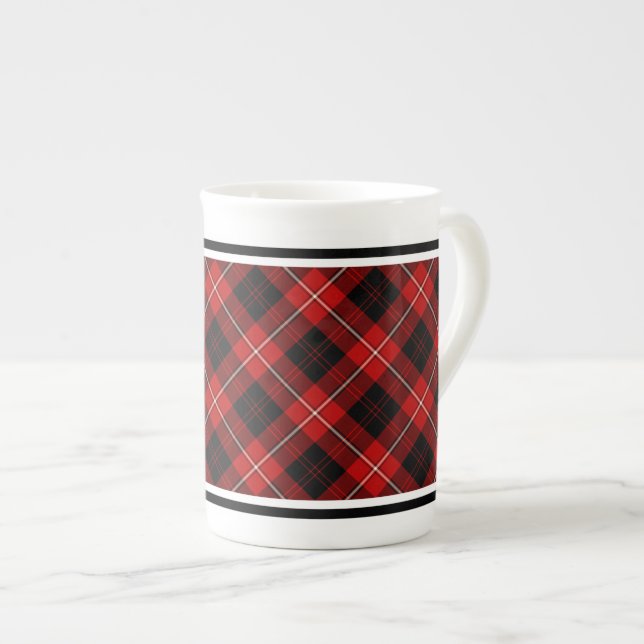 Caneca De Porcelana Família Cunningham Tartan, Xadrez Vermelha e Preta (Frente Esquerda)