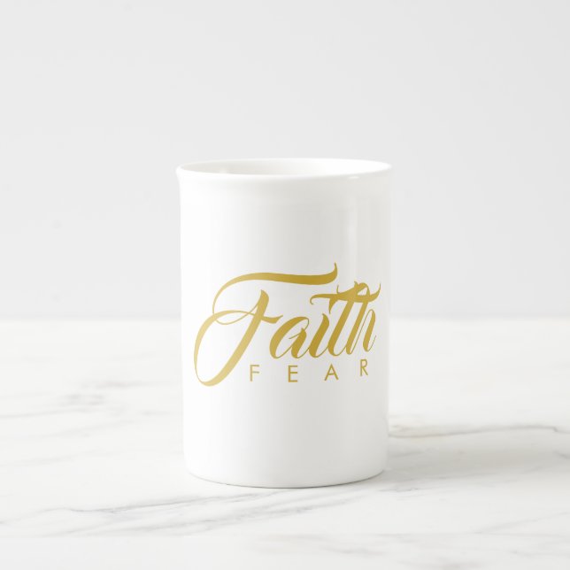 Caneca De Porcelana Fé sobre o medo Dourado e branco (Frente)