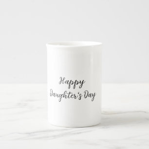 Caneca De Porcelana Feliz dia das filhas é.ple texto de nome mínimo pa