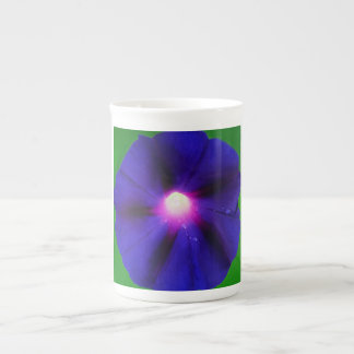 Caneca De Porcelana Flor de Ipoméia Roxa