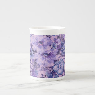 Caneca De Porcelana Flores Roxas e Rosadas em Fundo Lavanda