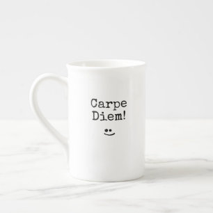 Caneca De Porcelana Frase da Tipografia Negra Carpe Diem