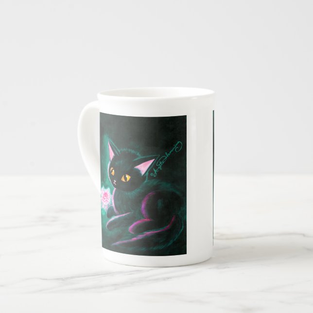Caneca De Porcelana Gatinho preto bonito (Frente Esquerda)
