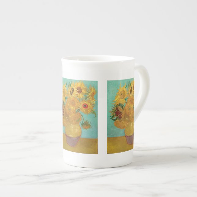 Caneca De Porcelana Girassóis por Vincent van Gogh (Frente Esquerda)