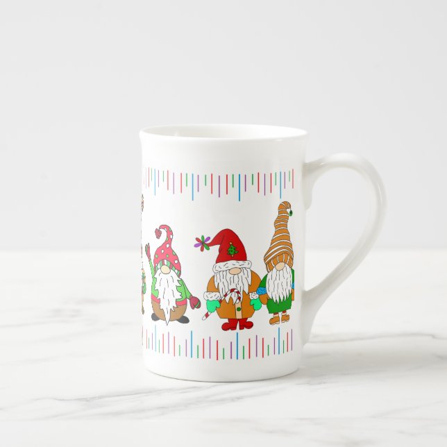 Caneca De Porcelana Gnomos de Natal Festivos (Direita)