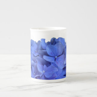 Caneca De Porcelana Hídrangas florais do periwinkle azul Elegante