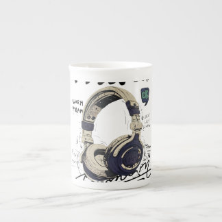Caneca De Porcelana Ilustração Urbana de Fones de Ouvido Retro