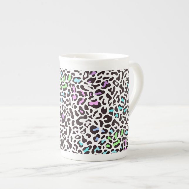 Caneca De Porcelana Impressão de leopardo pastel (Frente Esquerda)