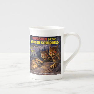 Caneca De Porcelana Invasão dos Esquilos Discos Voadores