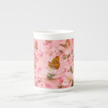 Caneca de Porcelana Jardim Floral Borboleta Rosa