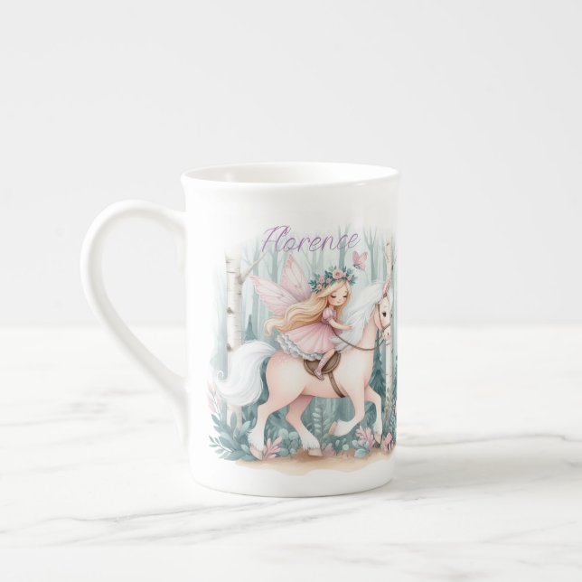 Caneca De Porcelana Linda fada cavalgando em uma floresta encantada (Esquerda)