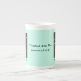 Caneca De Porcelana Lírio da Paz