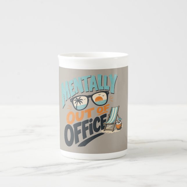 Caneca De Porcelana Mentalmente Fora do Escritório (Frente)