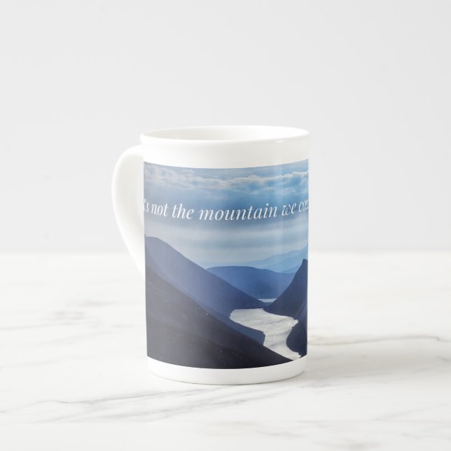 Caneca De Porcelana Mourne Mountain Mug (Frente Esquerda)