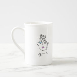 Caneca De Porcelana Mulher com Flores de Arte em Linha