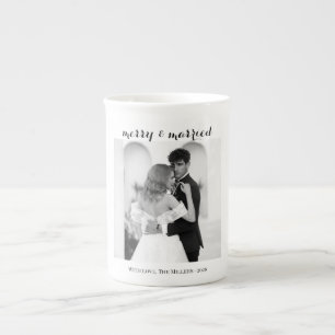 Caneca De Porcelana Natalina & Casada - Natal de Recém-Casados Persona