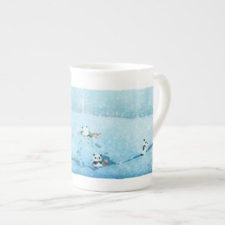 Caneca De Porcelana Neve. Fiori. Panda.