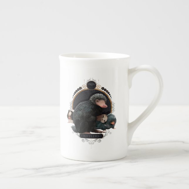 Caneca De Porcelana NIFFLER™ s Art Nouveau Retrato (Direita)