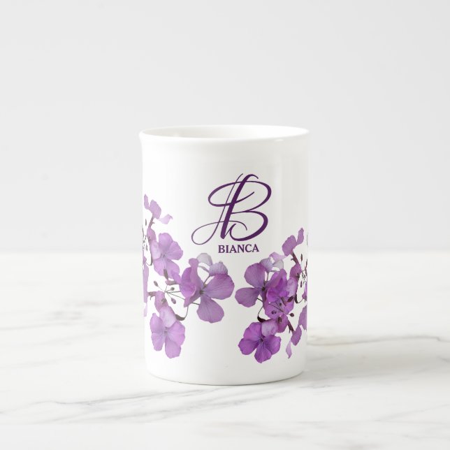 Caneca De Porcelana Nome B personalizável monograma de flores roxas (Frente)