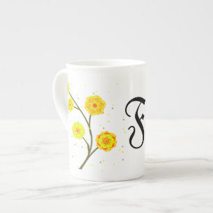 Caneca De Porcelana Nome do monograma floral de cor amarela moderna