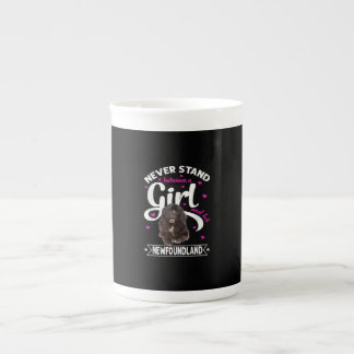 Caneca De Porcelana Nunca fique entre uma garota e sua terra nova