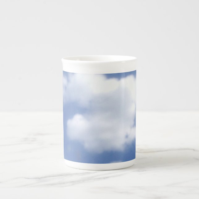 Caneca De Porcelana nuvens no céu azul (Frente)