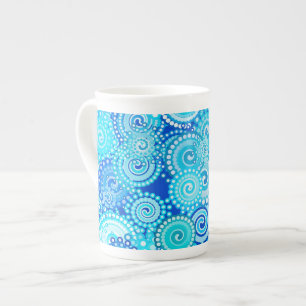 Caneca De Porcelana Padrão de espiral frontal, azul de cobalto