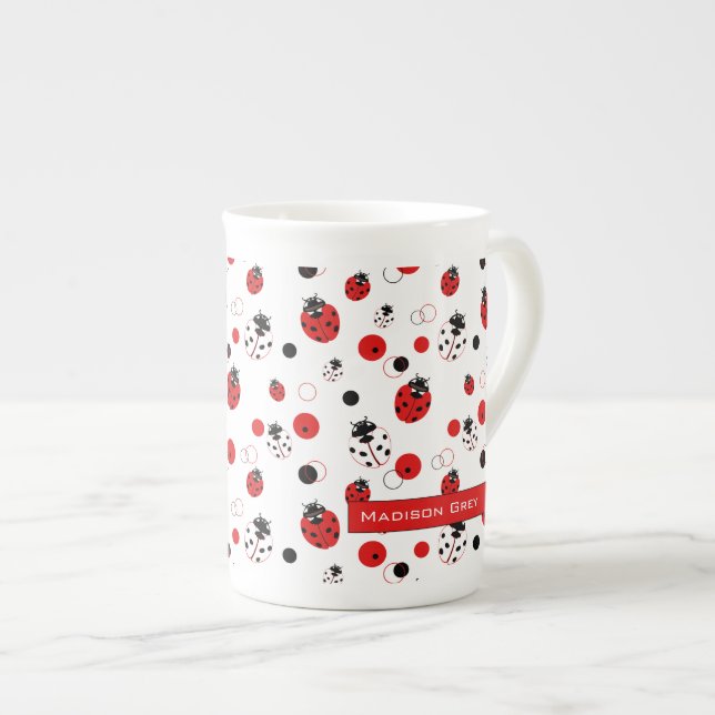 Caneca De Porcelana Padrão de Ladybug vermelho, preto e branco simples (Frente Esquerda)