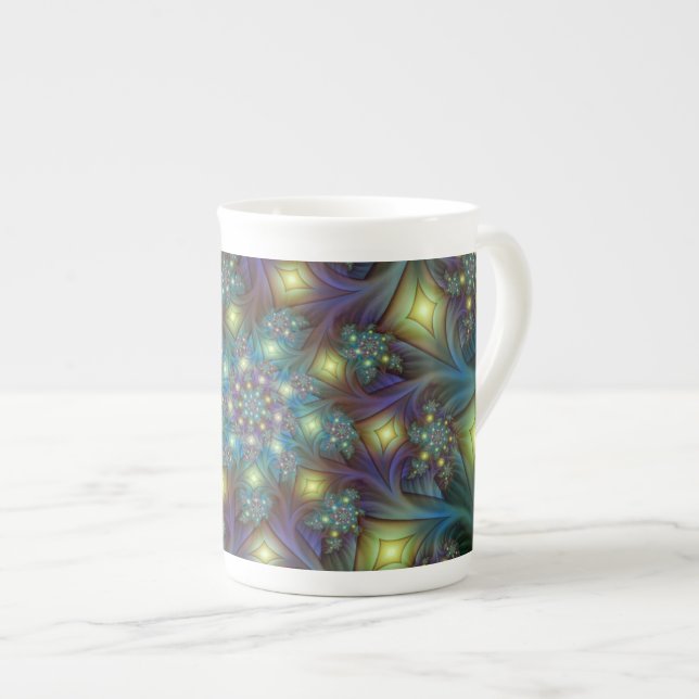 Caneca De Porcelana Padrão Fratural azul-roxo iluminado (Frente Esquerda)