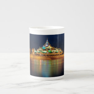 Caneca De Porcelana Palácio de Karaweik, Yangon, Burma, Myanmar