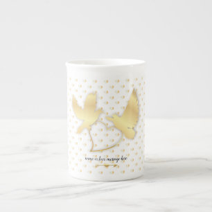 Caneca De Porcelana Pombas douradas com um coração dourado, amor