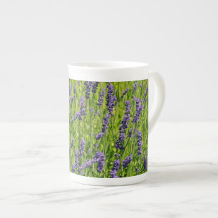 Caneca De Porcelana Prata de flores lavandas
