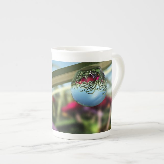 Caneca De Porcelana Rosas no Raindrops Specialty Mug (Frente Esquerda)