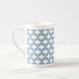 Caneca De Porcelana Trellis branca e azul-bebê, lete, quatrefoil