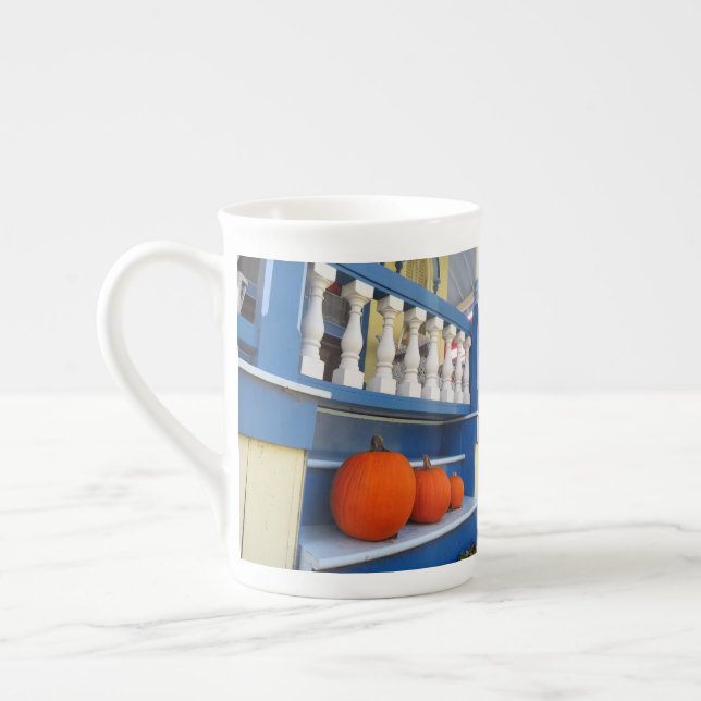 Caneca De Porcelana Três Pumpkins em um Passo - Martha's Vineyard (Esquerda)