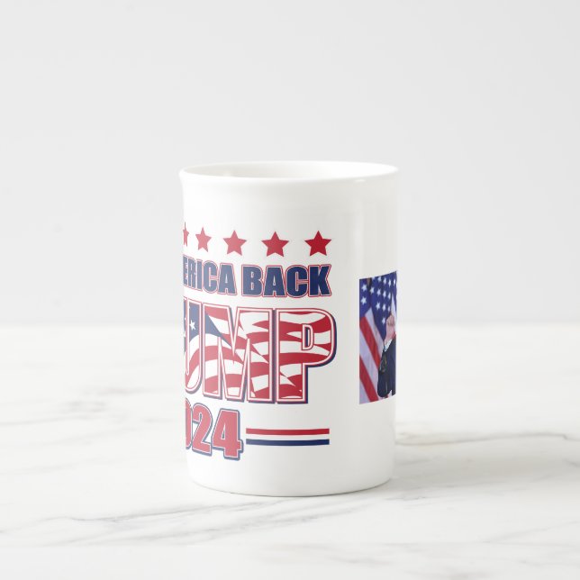 Caneca De Porcelana Trump 2024 Retire a América (Frente)
