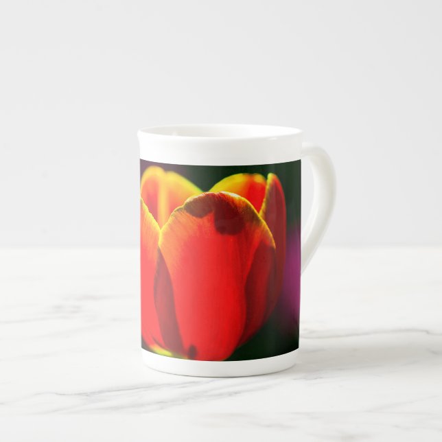 Caneca De Porcelana tulipa vermelha (Frente Esquerda)