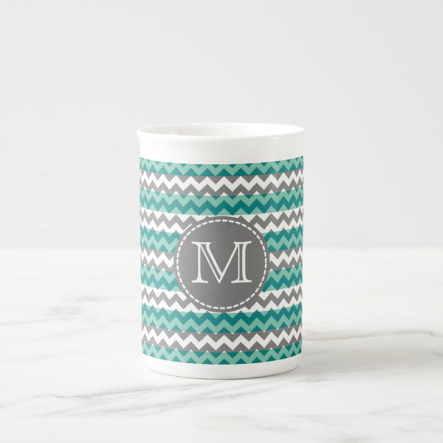 Caneca De Porcelana Turquesa e Cinza Chevron Zigzag Monograma (Frente)