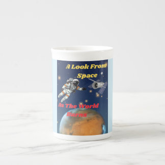 Caneca De Porcelana Um olhar do espaço, enquanto o mundo queima
