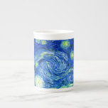 Caneca De Porcelana vincent van gogh Starry Night<br><div class="desc">A famosa pintura de Van Gogh,  "A Noite Estrelada". Pintado durante sua estadia no asilo Remy Santo na década de 1880,  Van Gogh retratou as colinas rolantes e árvores ciprestes que viu de sua janela.  Melhorado digitalmente por PixDezines.Copyright © 2008-2016 PixDezines.com™ e PixDezines™ em zazzle.com. Todos os direitos reservados.</div>
