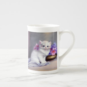 Caneca De Porcelana Vintage White Kitten com Flores Rosa e Púrpura