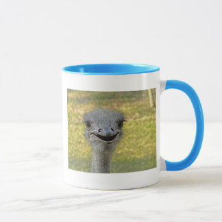 Caneca de sorriso da avestruz
