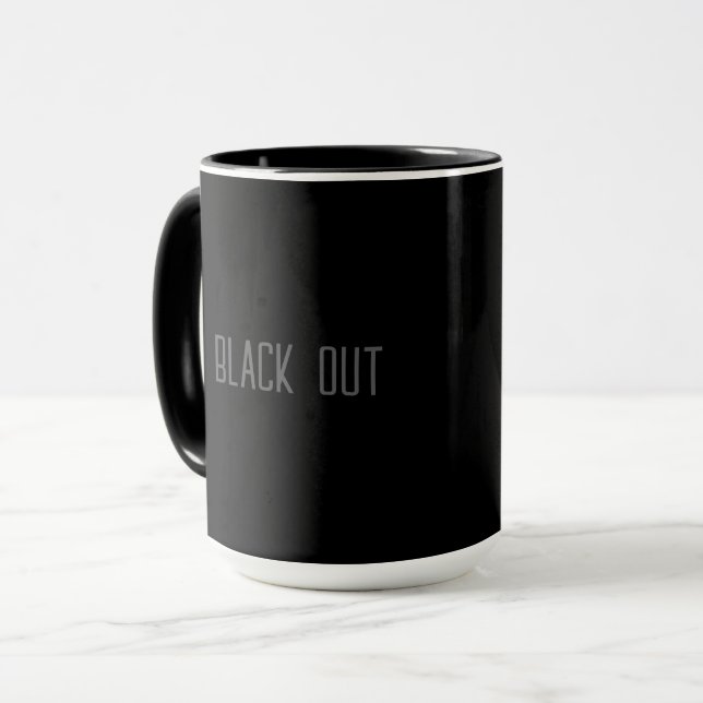 Caneca de Tipografia - Black Out (Frente Esquerda)