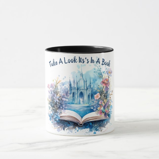Caneca Dê uma olhada, está em um livro (Centro)