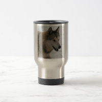 Caneca de viagem do lobo cinzento