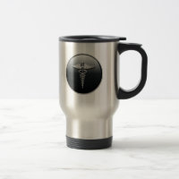 Caneca de viagem do símbolo do médico