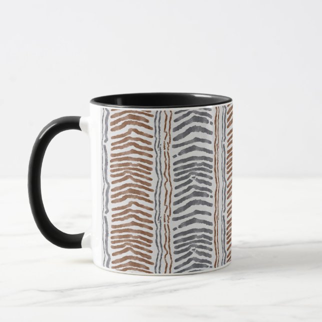 Caneca de Vidro Cinza Marrom com Listras Modernas  (Esquerda)