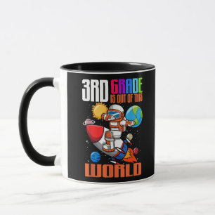 Caneca De volta à 3ª série da escola deste espaço mundial