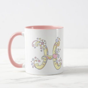 Caneca decorativa dos corações e das flores do